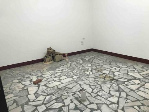 潔新環保清潔企業社 - 地板清潔前