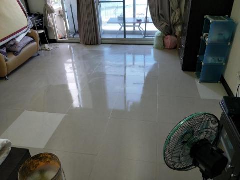 邱鳴德 - 拋光石英磚修繕完工照