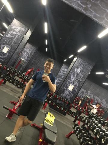 柯教練訓練營 - 要能在場上比別人跑得更快,跳得越高,那你必須跟我來趟健身房。 柯教練訓練營 - 要能在場上比別人跑得更快,跳得越高,那你必須跟我來趟健身房。