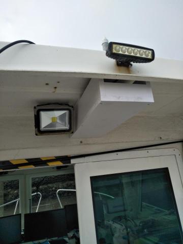 葉光銘 光木業室內裝潢 - 船外電線的包覆，防止電線被侵蝕。材料採用發泡版。