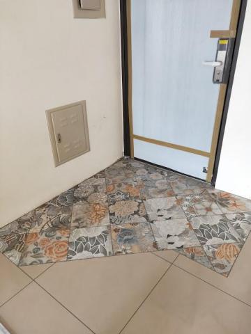 鴻展土木工程行 - 玄關鋪花磚設計