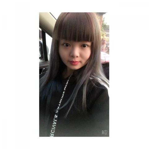 提供美髮剪刀服務的專家李櫻芳