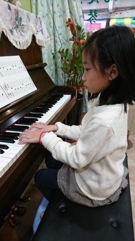 李老師 - 20年幼兒鋼琴教學經驗 李老師 - 20年幼兒鋼琴教學經驗
