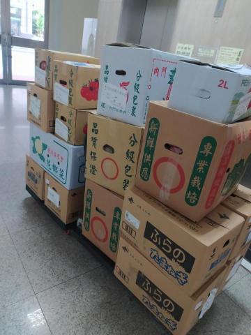 一台車凸歸呆丸 - 運送咖哩餐廳食材