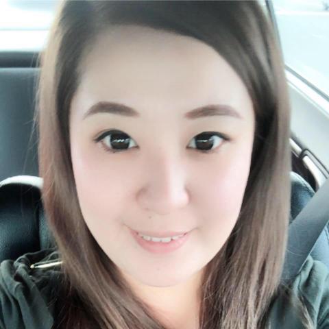 小港排版編輯專家推薦Zoe Liao