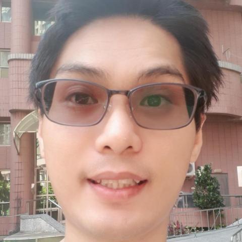 提供工作服高雄服務的專家黃文相