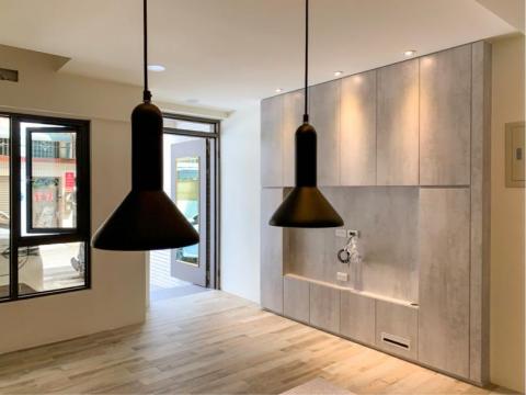 古思設計 - 清水模門片電視牆