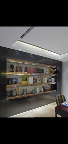 Jamrs Bond Interior design - 
