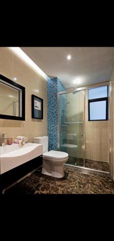 Jamrs Bond Interior design - 