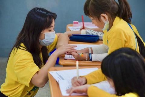 提供台北翻譯公司中翻法服務的專家陳映彤