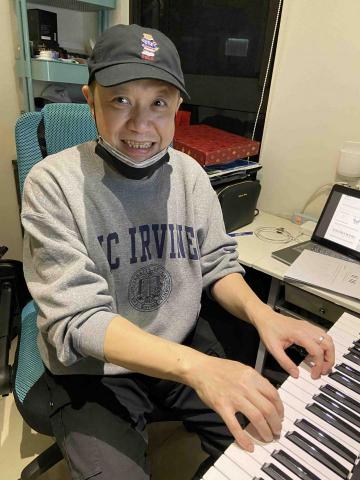 郭安琪 琵琶（三重區/無到府服務） - 初學鋼琴的學生