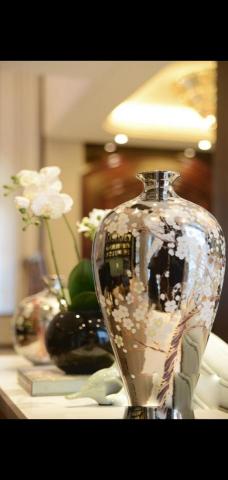 Jamrs Bond Interior design - 