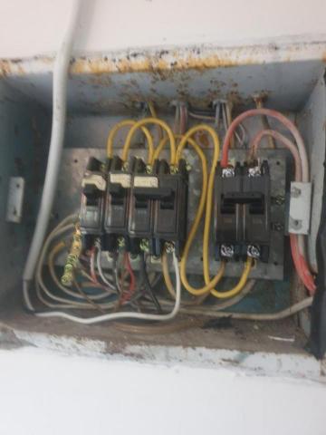 國光水電工程行 - 室內開關箱更換前