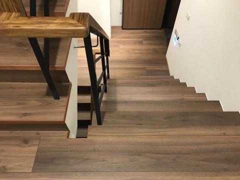 Meister超耐磨地板 - 樓梯 Meister超耐磨地板 - 樓梯
