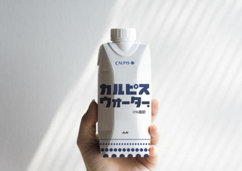 黃脩淳 - 101年季，可爾必思新包裝，包裝設計