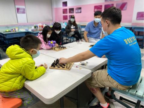 倍德恩藝術美語教室 - 全美語西洋棋體驗課