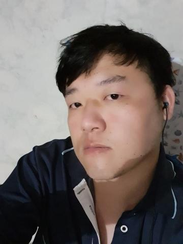 提供數學題服務的專家趙育佑