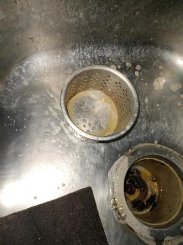 謝小姐居家清潔職人（謝依蓉） - 