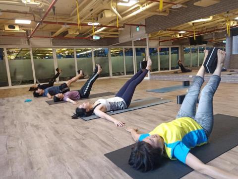 Alyssaღ 小喬 - 健身房核心瑜珈課