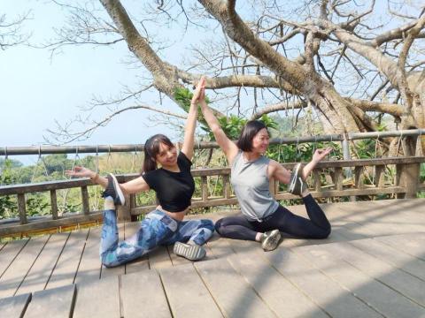 Alyssaღ 小喬 - 登山瑜珈，瑜珈即是生活，也是你的樣貌的養分。
