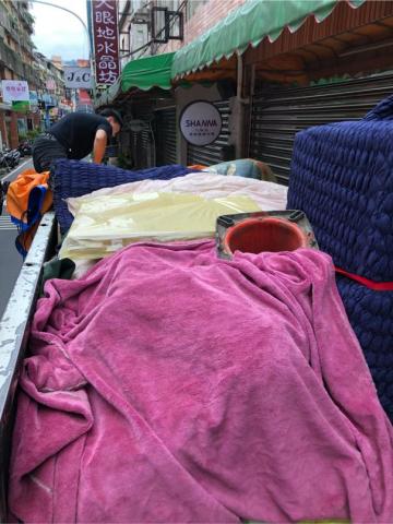 專業搬家 - 満滿沒空間！