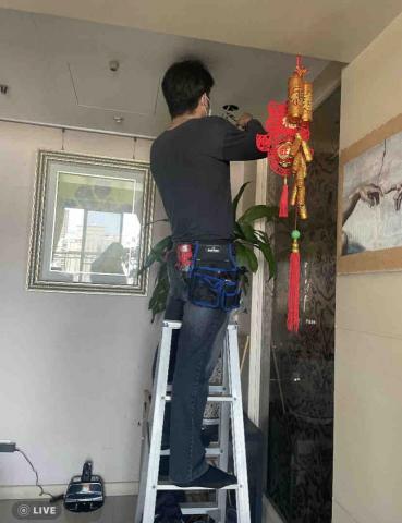 詹秉澤 - 崁頂燈更換