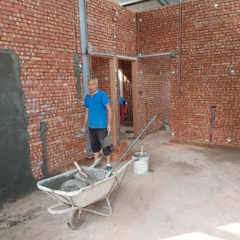 順榮用心來自溫暖的家 - 打底粉光。砌紅磚工程 順榮用心來自溫暖的家 - 打底粉光。砌紅磚工程