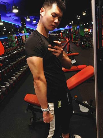 提供北投按摩工作室服務的專家盧毅