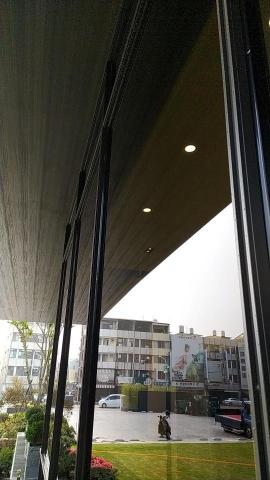 貴賓清潔工作彷 - 展覽玻璃清潔