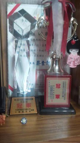 徐志辰 - 圍棋跟桌球的回憶
重點是認識了許多人
以及 
許多人的優點