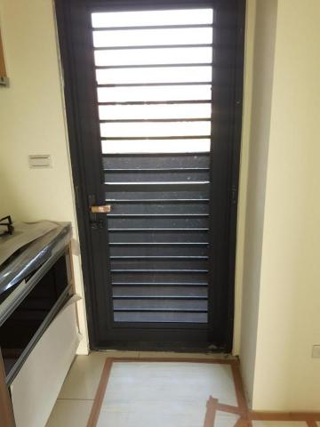 創昕 - 通風門玻璃安裝