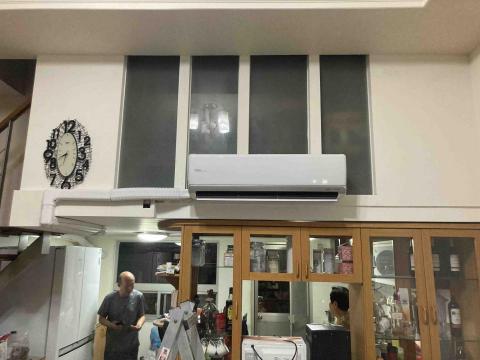 鋐源冷氣工程行 - 西區廖小姐購買 日立頂級7.1KW變頻冷暖
室內機.管槽施工 鋐源冷氣工程行 - 西區廖小姐購買 日立頂級7.1KW變頻冷暖
室內機.管槽施工