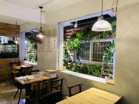艸田工作室 - 臺北市早午餐店_店內室內改造