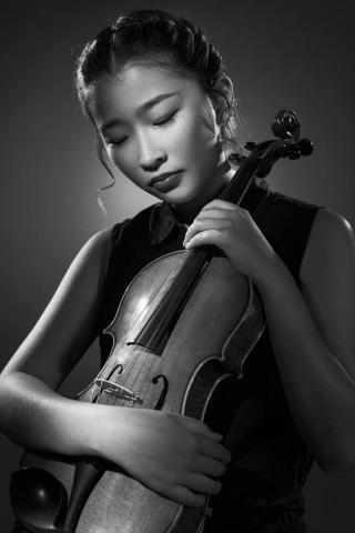 陳臻 - 專業人像攝影 陳臻 - 專業人像攝影