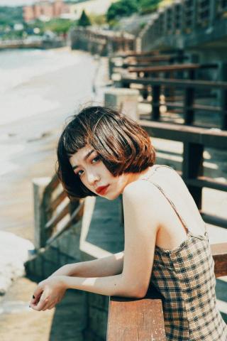 提供妝髮服務的專家林雨臻