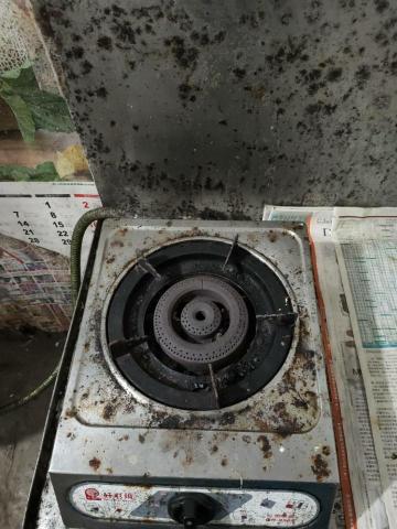 屋特潔 - 清洗前