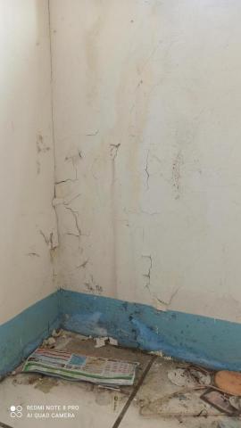 飛-木作油漆 - 油漆前-主臥室油漆剝落嚴重