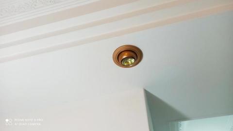 飛-木作油漆 - 舊燈具噴漆後