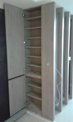 陳先生 - 門邊空間鞋櫃及層板架