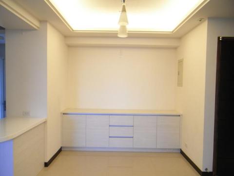 系統櫥櫃洪小姐 - 室內裝修和系統傢俱工程