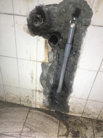 裕大防水工程 - 更換新管與接頭 裕大防水工程 - 更換新管與接頭