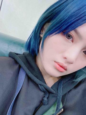 提供吉他換弦台中服務的專家曾郁琪