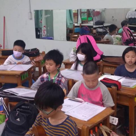 個人音樂工作室 - 烏克麗麗團體班