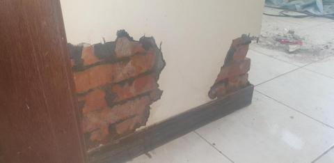 世祺企業社 - 壁癌施工中