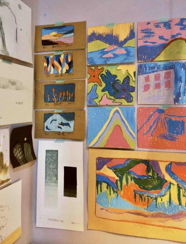 劉晏庭 - 蠟筆速寫繪畫
可激發對顏色的認知及想像力
