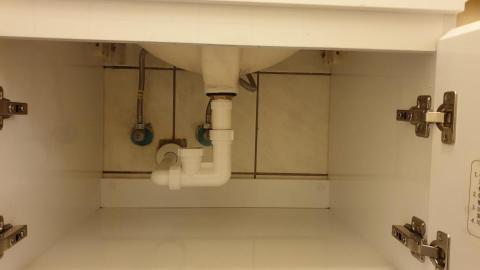  御泝室內裝修水電有限公司 - 衛浴設備更新－施工中配管