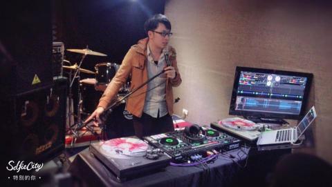 KrabyMusicStudio克雷音樂KMS工作室 - DJ與爵士鼓學習的好地方。