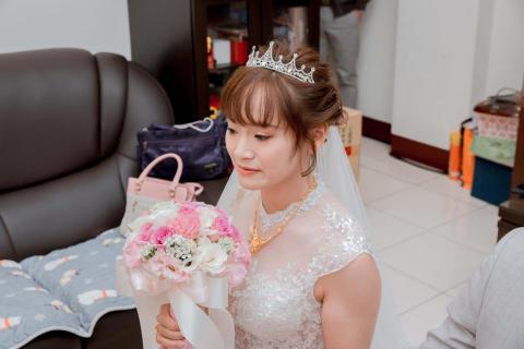 豔非廣告公司 - 