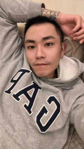 提供名片印刷高雄服務的專家張凱惟