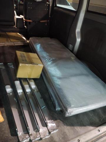 一台車凸歸呆丸 - LED廣告面版